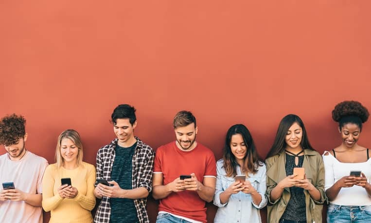 generazione zeta caratteristiche comportamenti dei giovani della gen z